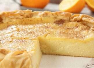 Πεντανόστιμη γαλατόπιτα με ζαχαρούχο γάλα!