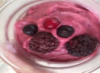 Η σπιτική συνταγή της Θείας Ηλιάνας: Το πιο εύκολο και νόστιμο παγωτό με λίγες θερμίδες και ελάχιστα υλικά