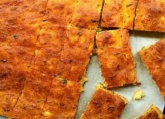 Τρομερό σνακ: Τυρόπιτα ταψιού χωρίς φύλλο με αλεύρι που φουσκώνει μόνο του