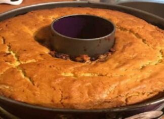 Δεν έχετε φτιάξει πιο αφράτη μηλόπιτα με κανέλα – Χωρίς αυγά και βούτυρο