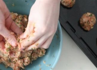 Το κρυφό μυστικό για τα πιο ζουμερά κεφτεδάκια! Δεν πάει το μυαλό σας