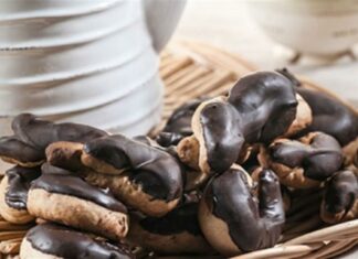 Τα κουλουράκια κανέλας με σοκολάτα της Αργυρώς Μπαρμπαρίγου είναι όνειρο – Δεν θα μείνει ούτε ένα