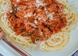 Βάζετε τυρί στα μακαρόνια με κιμά; Σταματήστε το αμέσως!