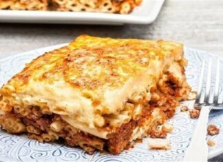 Παραδοσιακό παστίτσιο από την Αργυρώ Μπαρμπαρίγου – Το μυστικό της κρύβεται στο 1 ξυλάκι κανέλας