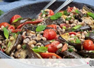 Άκης Πετρετζίκης: Σαλάτα με μαυρομάτικα και μελιτζάνες