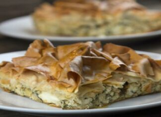 Θεϊκή τυρόπιτα με φέτα και μαντζουράνα!