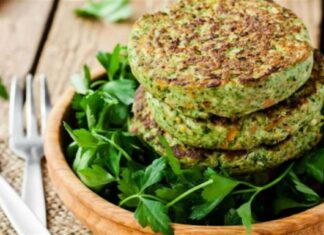 Νηστίσιμα μπιφτέκια με κάρυ από την Αργυρώ Μπαρμπαρίγου – Το μυστικό για να βγουν αφράτα