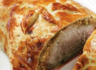 Το μοσχάρι ρολό σε φύλλο της Βέφας Αλεξιάδου είναι σαν “λουκούμι” – Το λεμόνι θα το απογειώσει