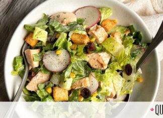 Άκης Πετρετζικης: Σαλάτα με κοτόπουλο