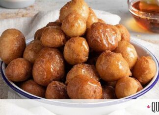 Άκης Πετρετζίκης: Παραδοσιακοί λουκουμάδες