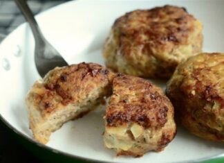 Σταματήστε το αμέσως! Το ολέθριο λάθος που κάνετε με τη ζύμη του κιμά και καταστρέφετε τα μπιφτέκια