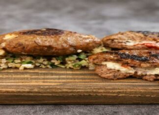 Συνταγή για τα πιο αφράτα και ζουμερά μπιφτέκια -Τα 5 αδιανόητα εύκολα μυστικά