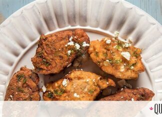 Άκης Πετρετζίκης: Ντοματοκεφτέδες Σαντορίνης