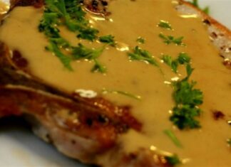 Μοσχαρίσιες μπριζόλες με σάλτσα λεμονιού – Η Αργυρώ Μπαρμπαρίγου σε στέλνει κατευθείαν… νοσοκομείο