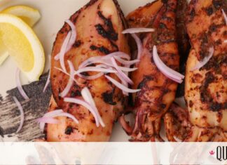 Καλαμάρι ψητό με ταραμοσαλάτα με μελάνι σουπιάς