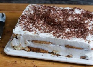 Υγιεινό γλυκό ψυγείου χωρίς αυγά – 10λεπτο με γεύση σοκολάτα και κρέμα