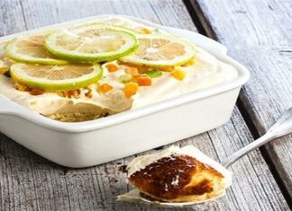 Γρήγορο γλυκό ψυγείου με κρέμα λεμόνι και γιαούρτι