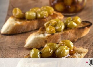 Άκης Πετρετζίκης: Γλυκό του κουταλιού σταφύλι