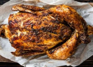 Κοτόπουλο στο φούρνο: Ο απόλυτος τρόπος για να πετύχεις την πέτσα