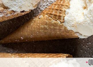 Άκης Πετρετζίκης: Παγωτό καρύδα