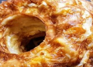 Τυρόπιτα πανεύκολη και ονειρεμένη… σαν κέικ