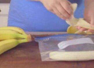 Κλείνει τις ξεφλουδισμένες μπανάνες αεροστεγώς και τις τοποθετεί στην κατάψυξη – Το καλύτερο γλυκό
