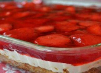 Το φραουλένιο γλυκάκι της γιαγιάς