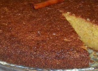 Αφράτη γιαουρτόπιτα με λεμόνι και σιμιγδάλι της γιαγιάς!