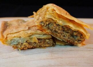 Εύκολη και πολύ νόστιμη πίτα με κιμά