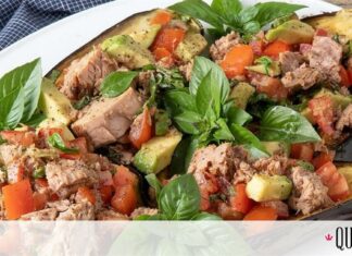 Άκης Πετρετζίκης: Μελιτζάνες γεμιστές με καπνιστό τόνο