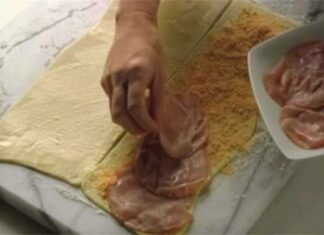 Παίρνει ένα φύλλο ζύμης το πασπαλίζει με τυρί και το σκεπάζει με ζαμπόν – Το αποτέλεσμα; Θα σας ξετρελάνει!