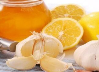 Έπινε μία κουταλιά λεμόνι με σκόρδο για 20 μέρες – Μόλις δείτε το λόγο θα το κάνετε και εσείς