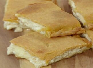 Αφράτη τυρόπιτα με μπεσαμέλ, φέτα και γραβιέρα (Video)