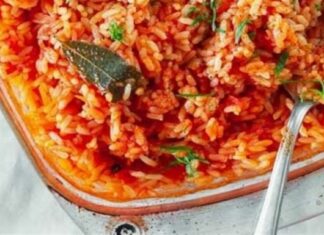 Ντοματόρυζο φούρνου με λαχανικά και λεμόνι από την Βέφα Αλεξιάδου