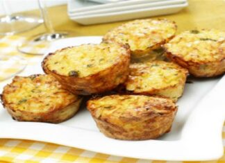 Τυροπιτάκια muffins με 2+1 τυριά