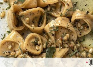 Άκης Πετρετζίκης: Τορτελίνια με τυριά και σάλτσα βουτύρου