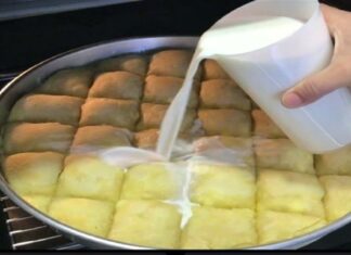 Αφράτη τυρόπιτα με γάλα και 12 φύλλα!