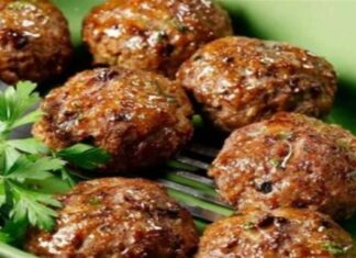 Αφράτα μπιφτέκια χωρίς ψωμί