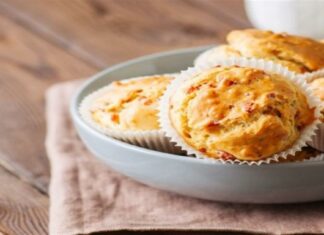 Αλμυρά muffins με κοτόπουλο χωρίς γλουτένη