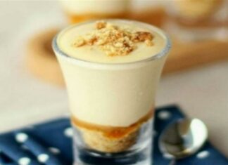 Γρήγορο γλυκό ψυγείου με ζαχαρούχο γάλα και 3 υλικά