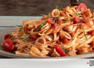 Άκης Πετρετζίκης: Λιγκουίνι με καλαμαράκια