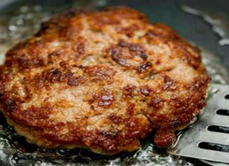 Ζουμερά μπιφτέκια για τη δίαιτά σας: Το μυστικό είναι στο ψήσιμο