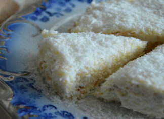 Ενα γλυκάκι που θα λατρέψετε, γιατί γίνεται πολύ γρήγορα και είναι πολύ εύκολο.