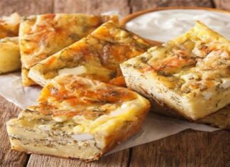 Ότι πρέπει για τη λιγούρα: Αρωματική τυρόπιτα χωρίς φύλλο με χαμηλά λιπαρά και φρέσκα μυρωδικά – Έτοιμη σε χρόνο ντε τε