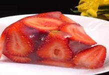 “Γυάλινο” φραουλένιο γλυκό ψυγείου με 3 υλικά έτοιμο σε 3′