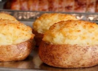 Αυτή είναι η μυστική συνταγή για τις πιο γευστικές και λαχταριστές πατάτες φούρνου που φάγατε ποτέ