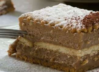 Δροσερό γλυκό ψυγείου με λίγα υλικά