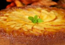 Βέφα Αλεξιάδου: Φτιάχνει ανάποδο κέικ με καραμελωμένα σταφύλια και μήλα! Βάζει και κανέλα και γίνεται χαμός στην κουζίνα!