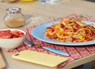 Μακαρονάδα από άλλο…πλανήτη: Η σάλτσα με τα 4 υλικά που χρησιμοποιούν οι σεφ