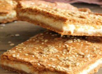 Τραγανή τυρόπιτα κουρού ολικής άλεσης με γραβιέρα και φέτα